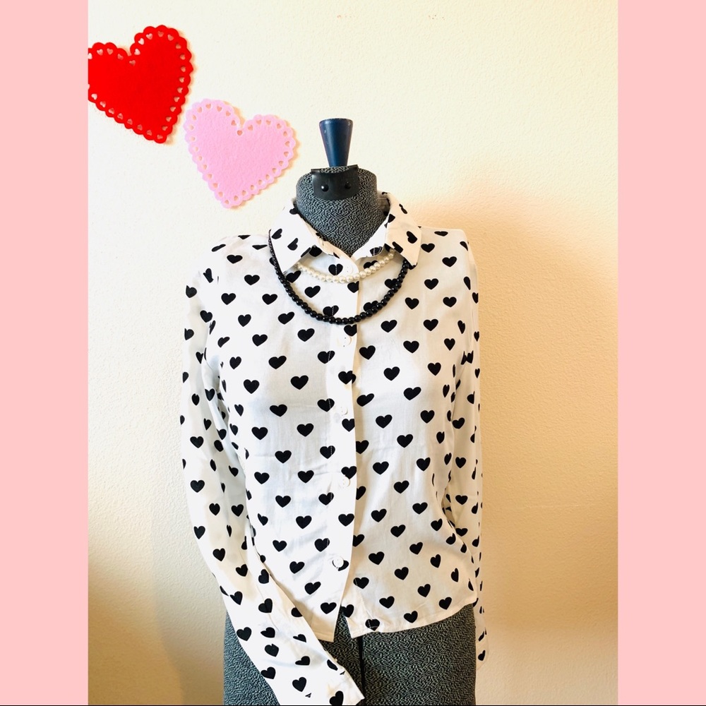 🖤H&M Black Heart Blouse - BNWT 🖤